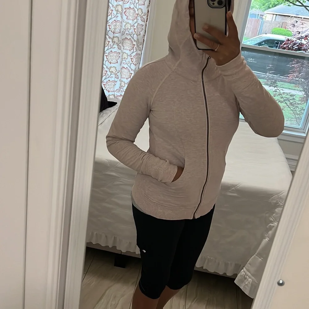 Lululemon Jacket - Picture 7 of 8